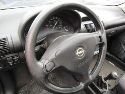 OPEL CORSA B VOLANTE CUERO  