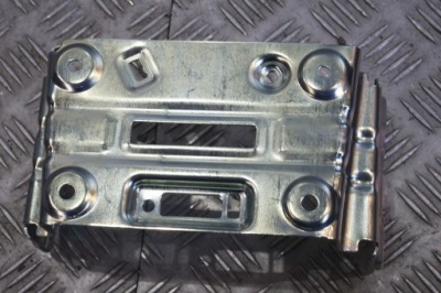 Кронштейн кронштейн bmw xm g09 x5 g05 3365746 фото №1