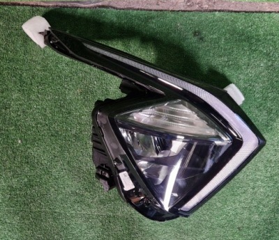 Лампа передня перед права kia sportage 5 v full led 92102r2100 nowa фото №1