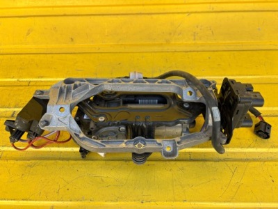 Porsche taycan 4s насос підвіска компресор 9j1616006d фото №1