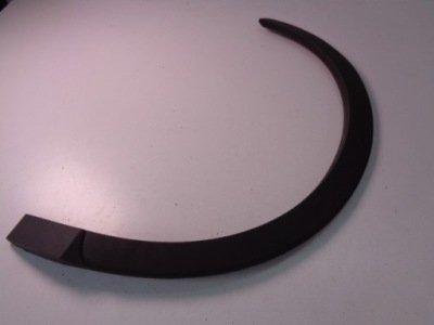 Молдинг крила правий задня audi q3 i 2011-2018 фото №1