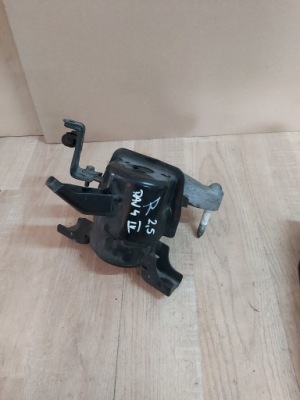 Toyota rav4 iv кронштейн двигателя подушка 2,5 vvti usa фото №1