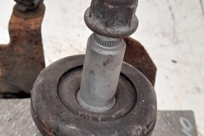 Ліва кронштейн двигуна renault master ii фургон fd 8200027178b 2.2l дизель фото №1