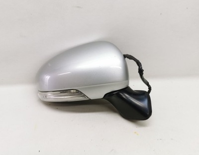 Зеркало правое toyota prius iii фото №1