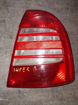 Лампа права задня skoda superb i фото №1
