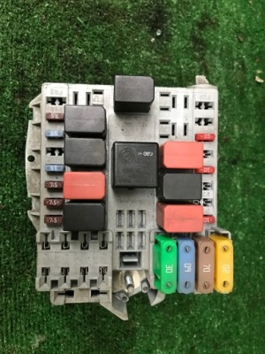 Коробка предохранителей fiat linea 1.4 t-jet wwa фото №1