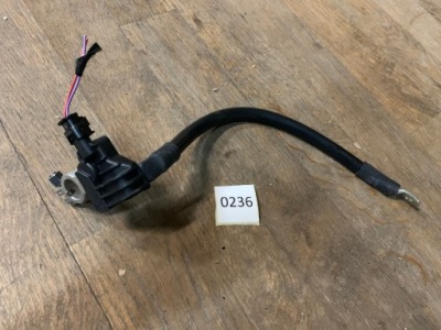 Volkswagen audi клема мінусова датчик штекер 4f0973202 фото №1