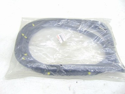 Toyota e12 перед правая прокладка дверь 6786102111 фото №1