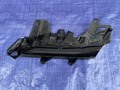 Peugeot 208 ii направляющая бампера левый перед фото №1