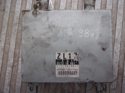 Mazda бортовий комп'ютер блок керування 279700-0421 фото №1