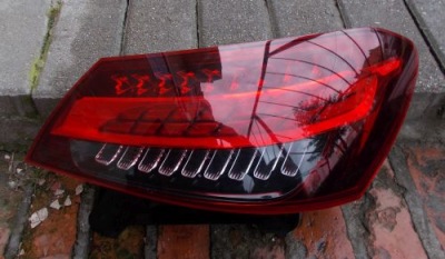 Mercedes e-klasa w213 lift 20+ правая задняя лампа фото №1