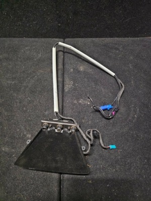 Tesla model x s рестайлінг  камера triple 1120520-00-b фото №1