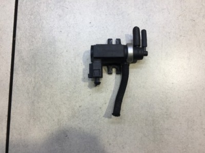 Клапан вакуумa golf iv 1.9 tdi 1j0906627 фото №1