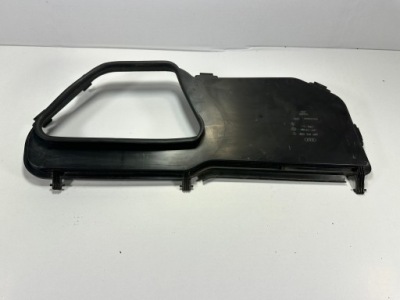 Q7 4m накладка захист жабо 4m1815389 фото №1