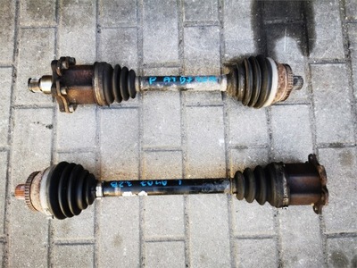 Audi a4 b7 3.2 fsi автоматична коробка передач привідний вал ліва перед 8e0407271be фото №1