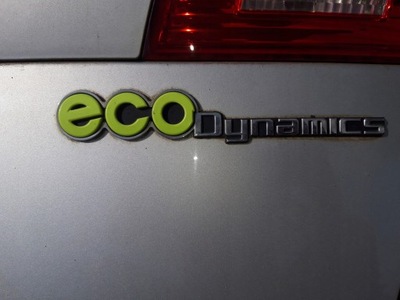 KIA CEED II I30 II INSIGNIA EMBLEMA ECO DYNAMICS  