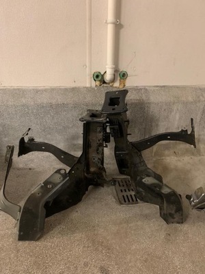 Чверть лонжерон підкрилок права q3 83a audi. a фото №1