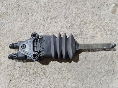 Renault gama t range датчик вирівнювання кабіни фото №1