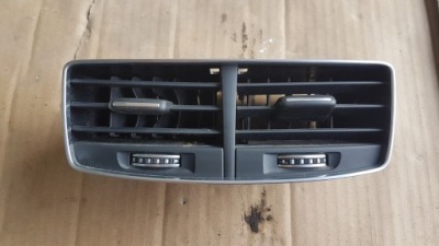 Решітка обдув audi a8 d4 4h0819203b фото №1