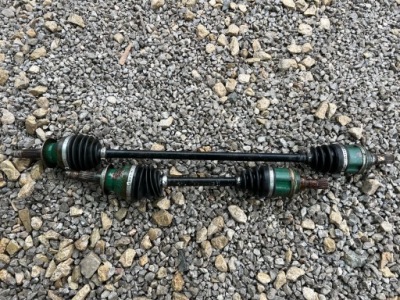 Daihatsu terios ii привідний вал права перед 1.5d фото №1