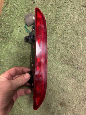 Hyundai i20 ii 2014-2020 лампа третій світло стоп 92700-c7010 фото №1