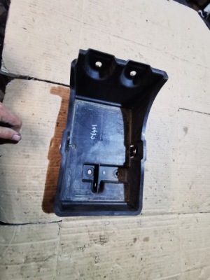 W470 3.0cdi основание аккумулятор 64860-5xa0a фото №1