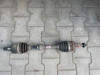 Hyundai i40 привідний вал ліва 1.7crdi 49500-3z300 фото №1