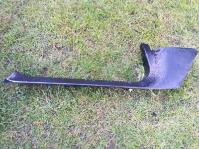 Tesla s молдинг накладка поріг ліва 1002516-00-c фото №1