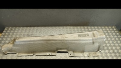 Mercedes w177 защита тепловая a2476825300 фото №1