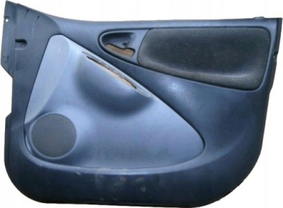 Обшивка передній правий toyota yaris 5 двері 99-05r фото №1