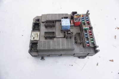 Коробка запобіжників bsi citroen c5 964744828dih фото №1