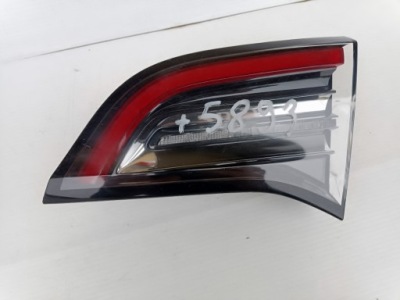 Tesla model 3 фара правий задні задня led кришка багажника фото №1