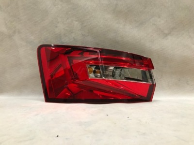 Skoda superb iii 3 лампа задняя левая led kombi фото №1