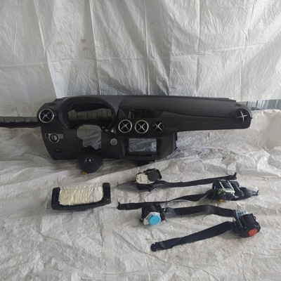 Консоль панель приладів подушки безпеки ремені mercedes b w246 oryg. фото №1