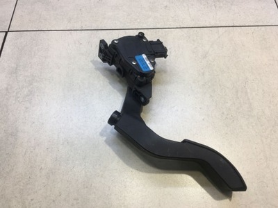 Потенціометр газу a6 c5 2.5 rdi 8d1723523f фото №1