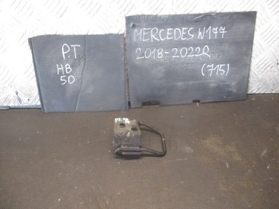 Кронштейн isofix правий задня hb mercedes w177 18-22 r. фото №1