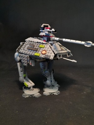 Zestaw Lego Star Wars At-Ap Walker 7671