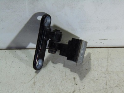 Петля дверь левое  задняя верхний bmw f10 7185633 фото №1