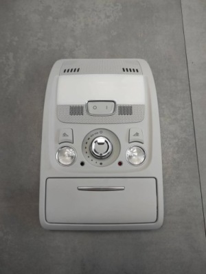 Audi a5 8t лампа салона 8t0947135bk фото №1