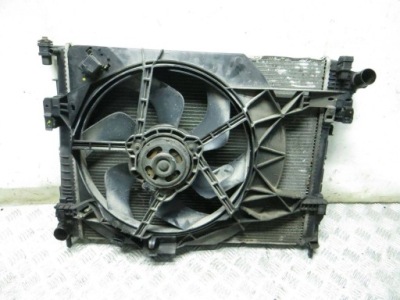 Tarfic vivaro ii 2.0 радиатор воды вентилятор 06- фото №1