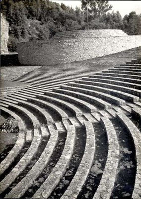 Adam Śmietański: Góra Chełmska - fragment amfiteatru Góra Świętej Anny 1955