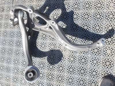 Важіль поворотний кулак ліва передня audi a4 b9 8w комплект фото №1