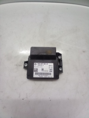 Модуль тормоза ручного vw passat b7 cc 3aa907801h фото №1