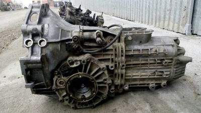 КОРОБКА ПЕРЕДАЧ AUDI A4 1,8 B 012301103L