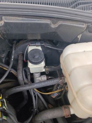 Бачок рідина гальмівний daewoo lacetti фото №1