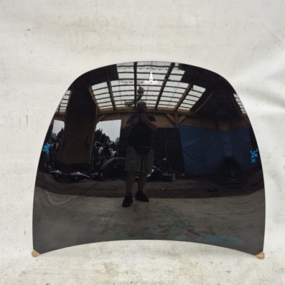 Tesla model y 20- капот кришка двигуна фото №1