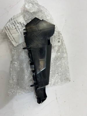 Правий напрямна бампера передній mg zs p11026368 r новий оригінальний номер фото №1