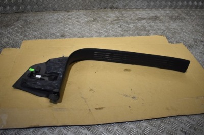Молдинг накладка поріг передня права mercedes w167 1 фото №1