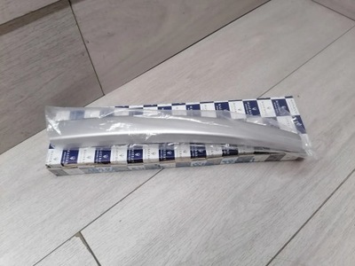 10289. levante заглушка рейлинг правый перед 670065870 фото №1