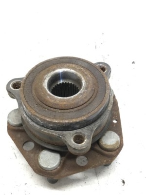 Tesla model 3 ступиця підшипник колеса задня 1044123-00-b фото №1